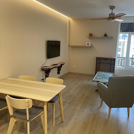 Apartamentos Gyc Vistas A Santo Domingo León Extérieur photo