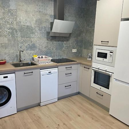 Apartamentos Gyc Vistas A Santo Domingo León Extérieur photo
