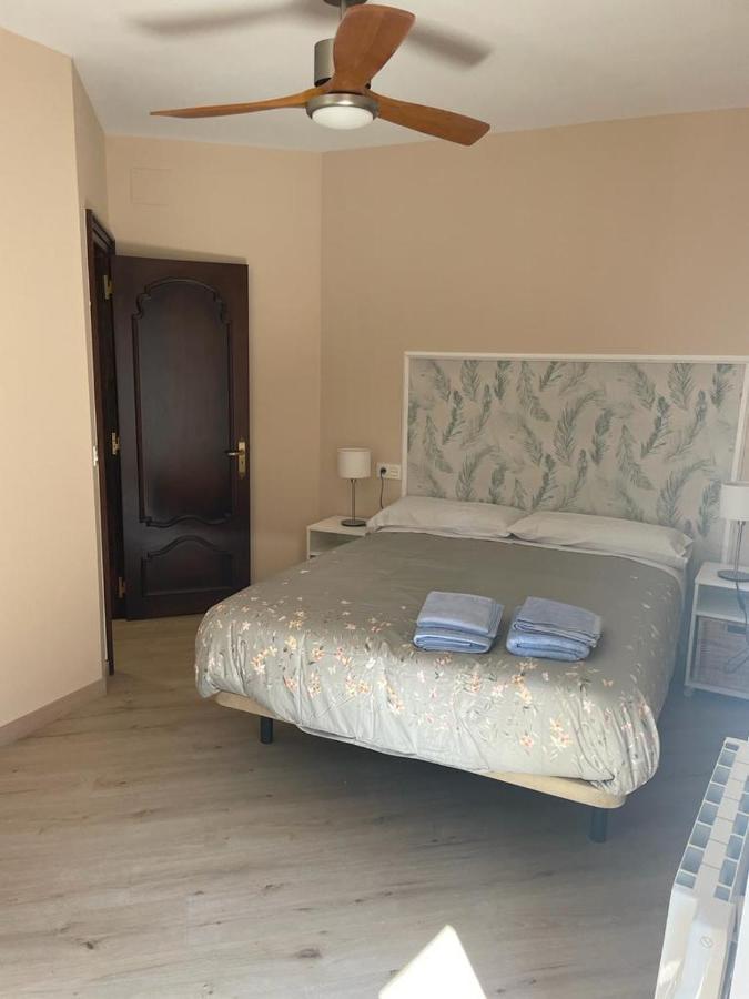 Apartamentos Gyc Vistas A Santo Domingo León Extérieur photo